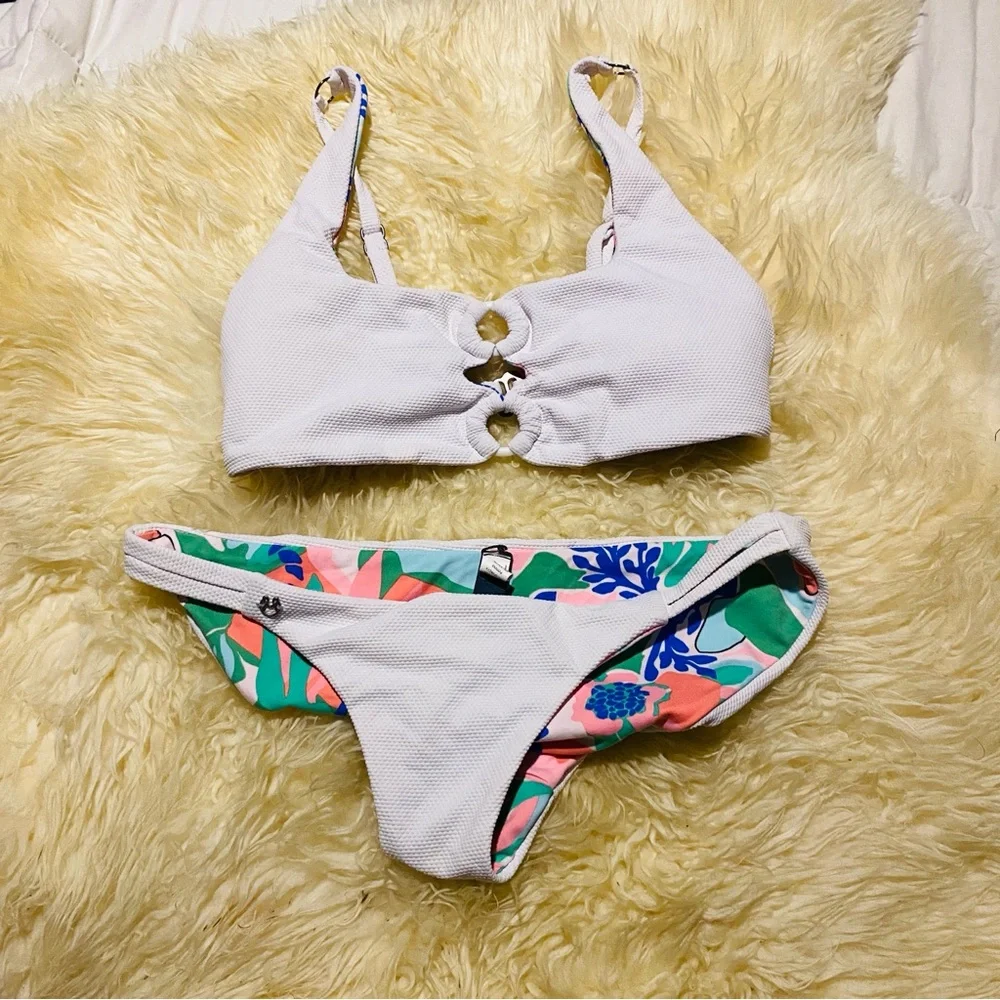 Maaji Serenity tropical bikini set S/M reversible white swimsuit set - Picture 9 of 14